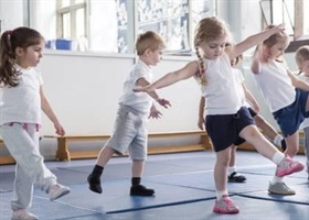 فعالیت های جسمانی تا چه حد در متعادل نگه داشتن وزن کودکان اثر بخش است؟