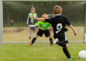 فعالیت ورزشی چه فوایدی برای کودکان دارد؟